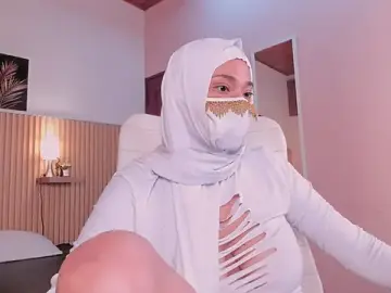 Stripchat Best live sex cam show of LittleNoor