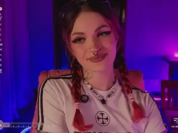 Stripchat Watch Live Sex Cams of BratzieDarsie