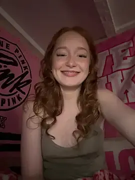 Stripchat Live Porn of gingerbabe18