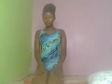 Stripchat Free Live Porn of cute_bee