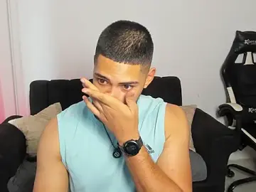 Stripchat Watch Live Sex Cams of Iamdylan777
