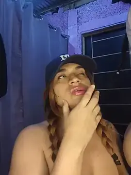 Stripchat Best live sex cam show of SexyFriends_