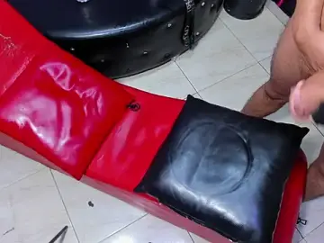 Stripchat Watch Live Sex Cams of hot-threesome