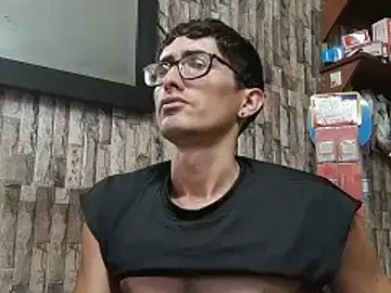 Stripchat Free Porn Cam of jhosuamoore