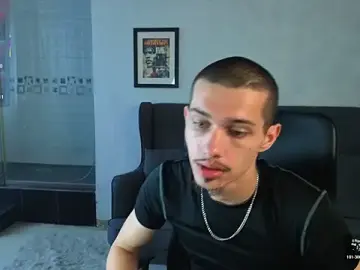 Stripchat Sex Cam of KaydenDrew