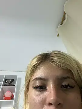 Stripchat Best Webcam of _Alicee_1