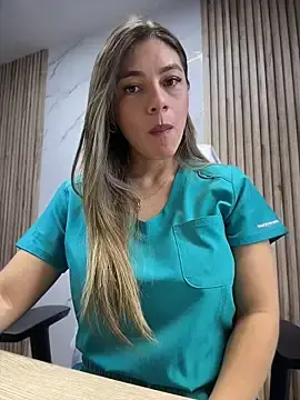 Stripchat Adult Webcams of alicee16