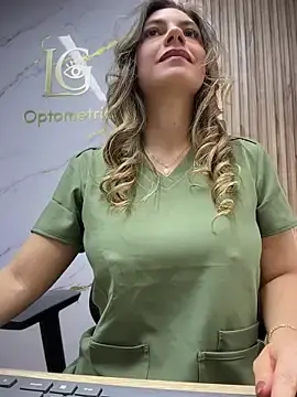 Stripchat Free Porn Cam of alicee16