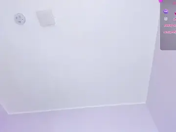 Stripchat Live Sex Cam of kylie_reyes