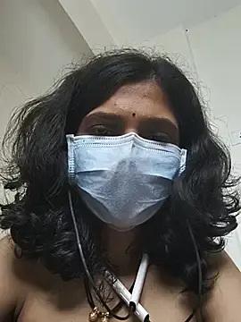 Stripchat Sex Cam of Shivani2002