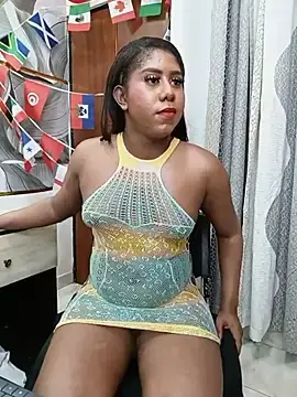Stripchat Sex Cam of CamilosaOrtega