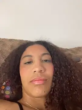Stripchat Free Porn Cam of Daphnne_Curly