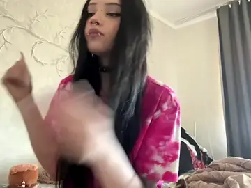 Stripchat Sex Cam of LouisePavlides