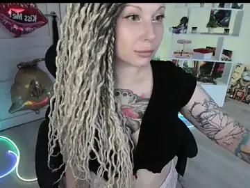 Stripchat Free Live Porn of HoneySallyMoore