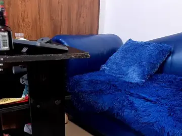 Stripchat Live Sex Cam of Mature_Skinny