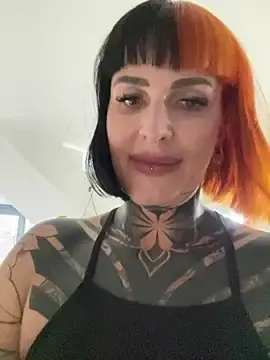Stripchat Live Porn of KathaleaNoir