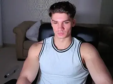 Stripchat Best Webcam of MaxKaiden