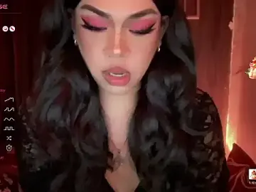 Stripchat Free Porn Cam of madam_agnes1