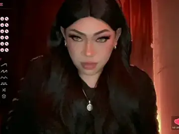 Stripchat Free Live Porn of madam_agnes1