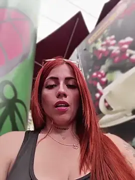 Stripchat Live Sex Cam of Alis_xxx