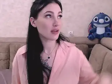 Stripchat Nude Webcam of MisssShy_