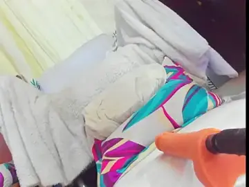 Stripchat Free Live Porn of Alanna_21
