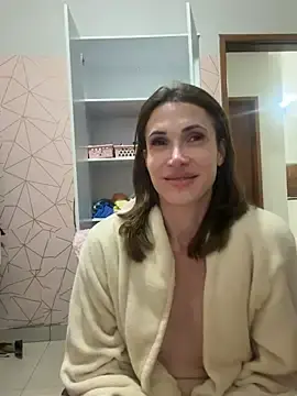 Stripchat Watch Live Sex Cams of Irresistible24