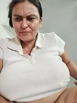 Stripchat Watch Live Sex Cams of Horny-Mommy-Dirty