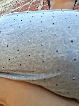 Stripchat Nude Webcam of Horny-Mommy-Dirty