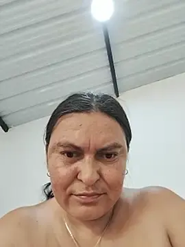 Stripchat Live Sex Cam of Horny-Mommy-Dirty