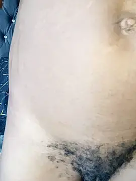 Stripchat Adult Webcams of SkinnykeehXO