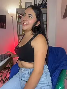 Stripchat Live Porn of Maggiee_1