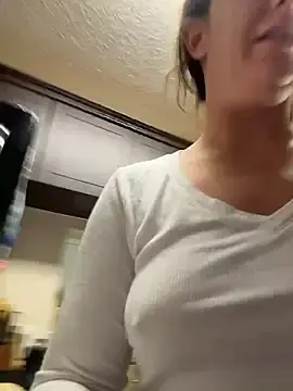 Stripchat Sex Cam of sweetsirenn