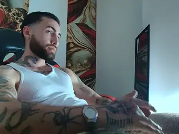 Stripchat Sex Cam of Luke_davis01