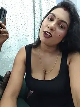 Stripchat Watch Live Sex Cams of Queen_Doll