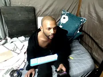 Stripchat Nude Webcam of Camodick