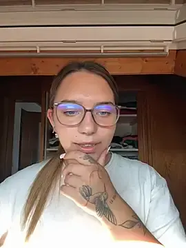 Stripchat Best live sex cam show of Naomi-Klein