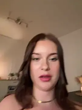 Stripchat Sex Cam of MaribelRiver