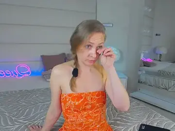 Stripchat Free Porn Cam of KamilaLod