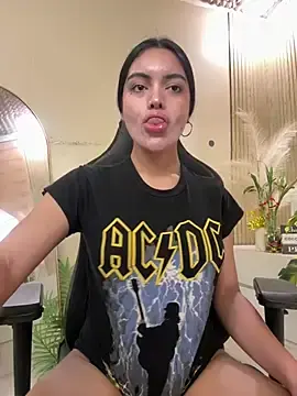 Stripchat Live Sex of TS-SimplyTheBest