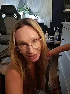 Stripchat Free Porn Cam of missjenn_x