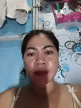 Stripchat Adult Webcam of SweetChubbyMommy_02