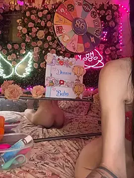 Stripchat Live Sex of LoLaBellaCiaoo