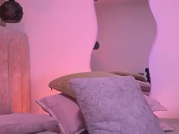 Stripchat Free Porn Cam of violeta_aroca