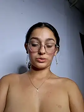 Stripchat Live Porn of Ary-18