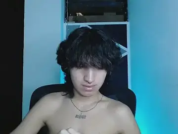 Stripchat Adult Webcam of littlextreme