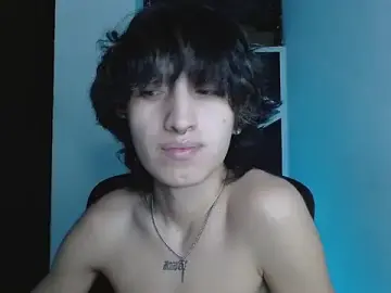 Stripchat Free Porn Cam of littlextreme
