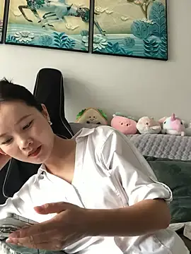 Stripchat Live Sex Cam of Mile-m
