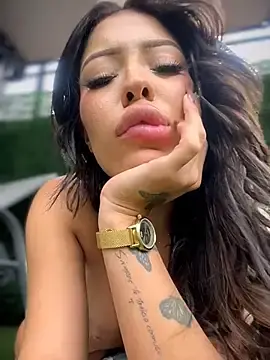 Stripchat Live Sex of MystiqueXXX