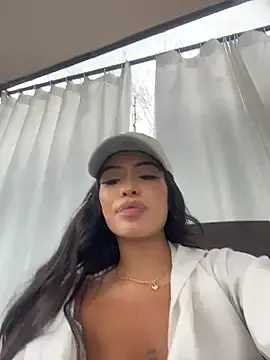Stripchat Sex Chat of MystiqueXXX